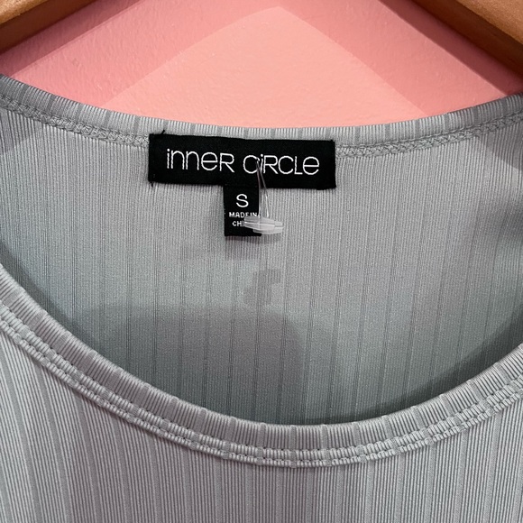 Gray Ribbed Short Sleeve Top - Picture 5 of 6